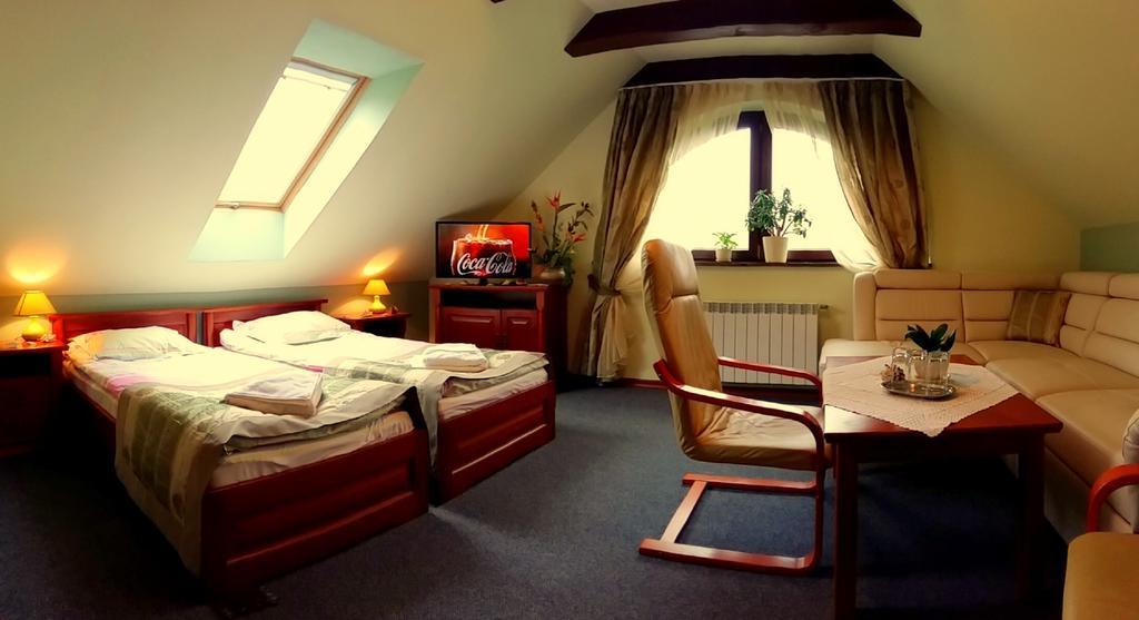 Hotel Spinaker Leba Ruang foto