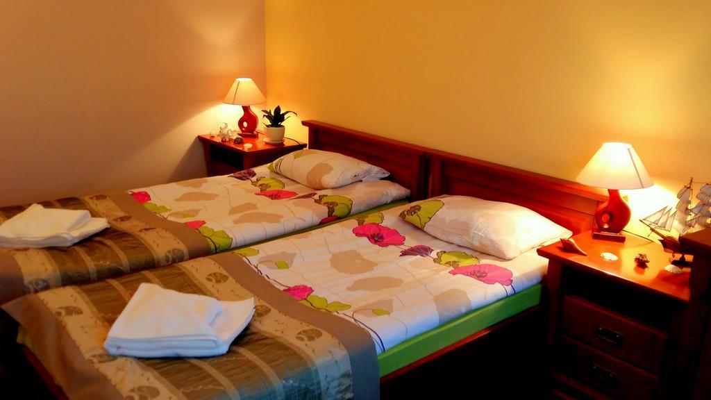 Hotel Spinaker Leba Bagian luar foto