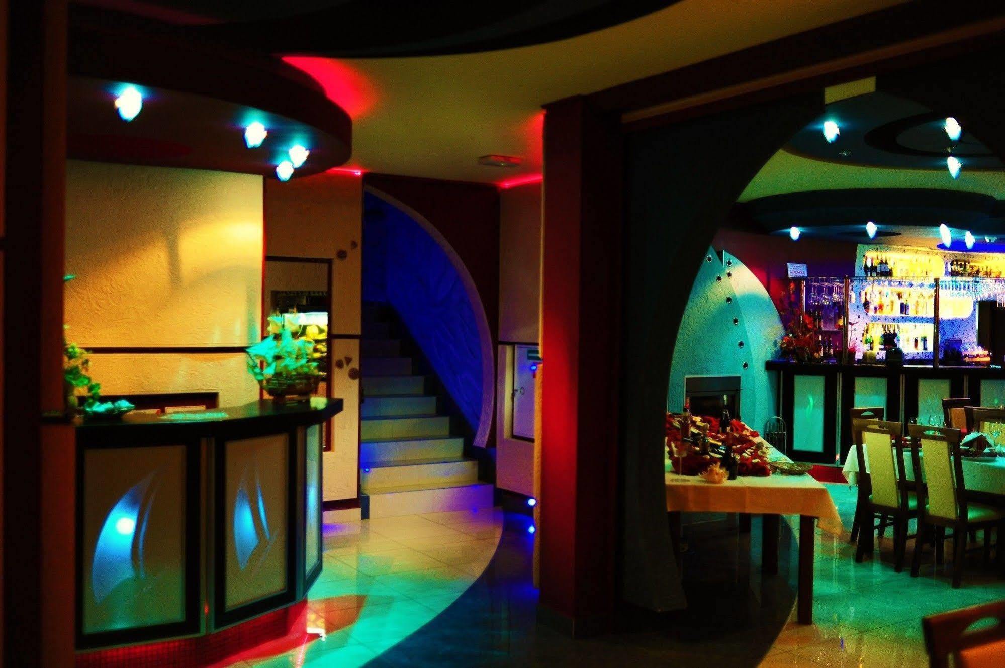 Hotel Spinaker Leba Bagian luar foto