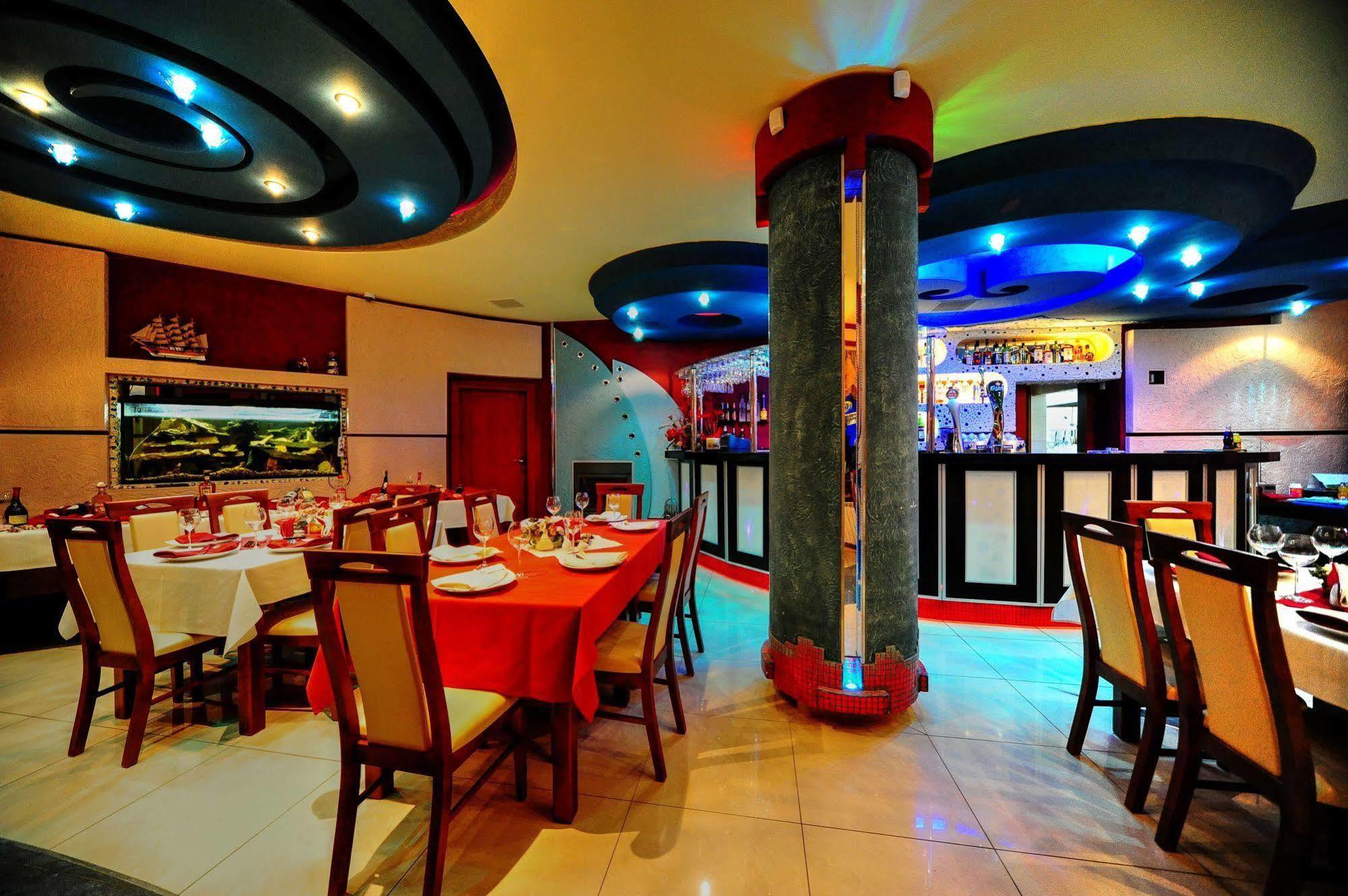 Hotel Spinaker Leba Bagian luar foto