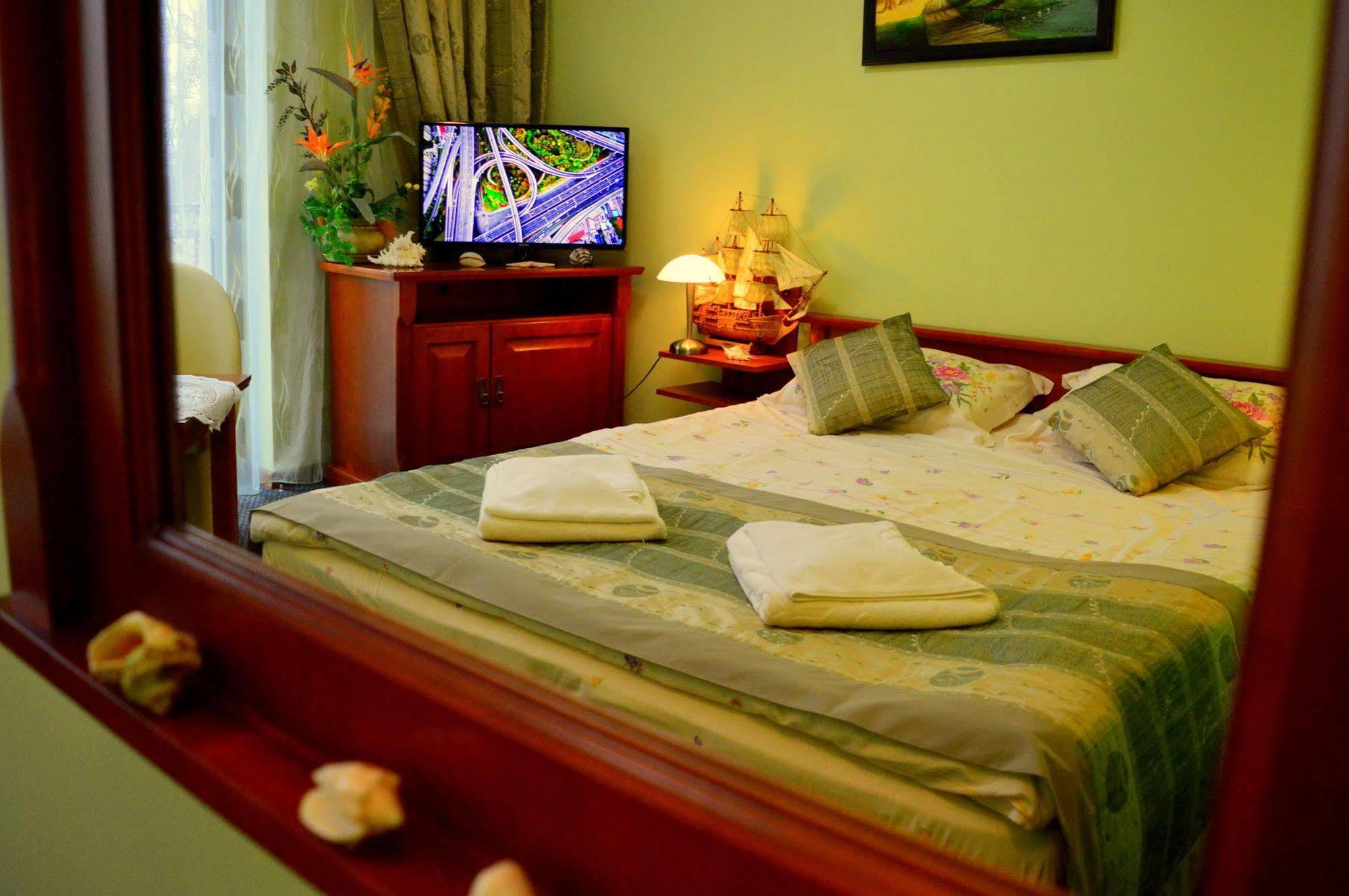 Hotel Spinaker Leba Bagian luar foto