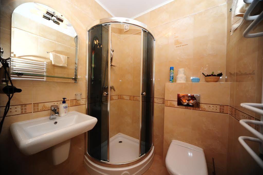 Hotel Spinaker Leba Bagian luar foto